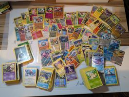Lot de cartes pokémon et Évolitions