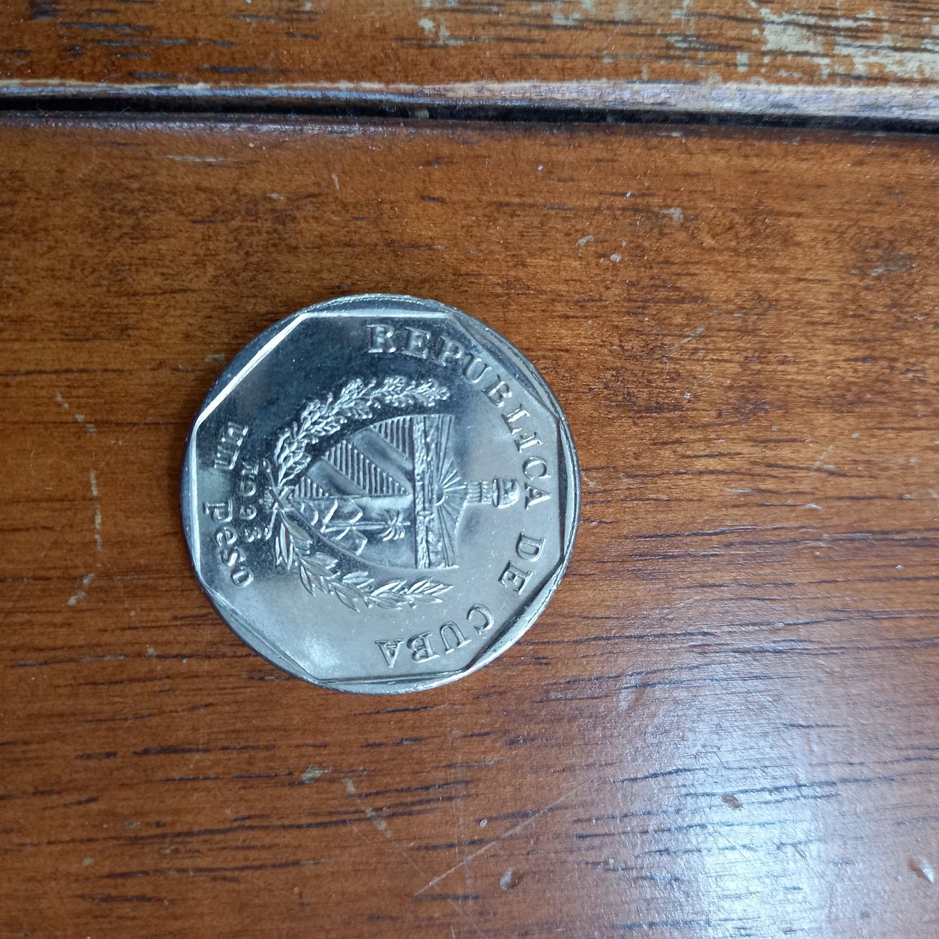 Tutti le monete: Cuba 1 peso 1998 – Usato da St-Cergue venduto da VeganWarrior