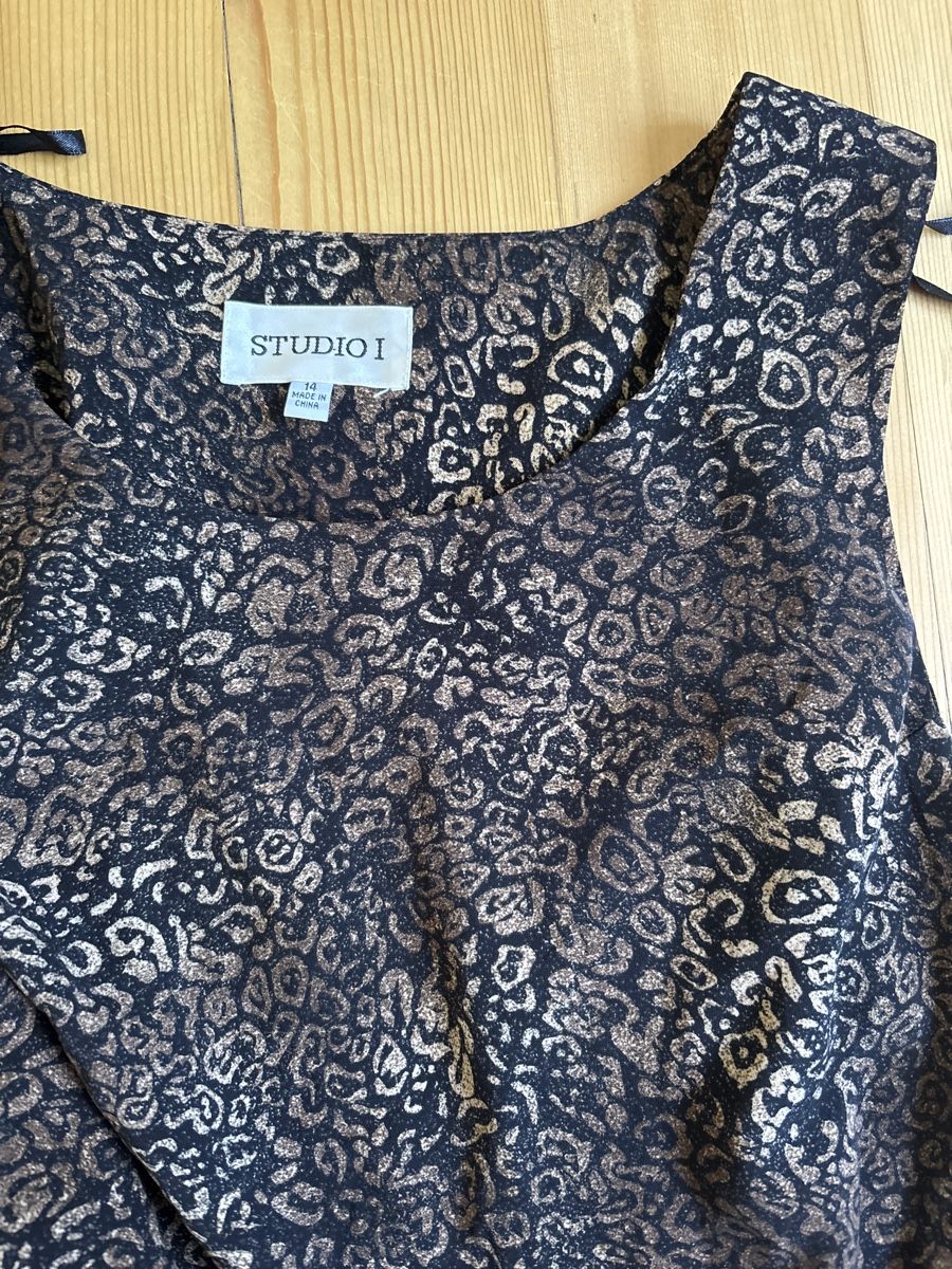 Vestiti: Langes Leo-Kleid, grösse S-M – Nuovo (secondo la descrizione) da Bern venduto da ser_6vm5 1