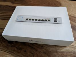 Ubiquiti UniFi Switch 8 150W (US-8-150W) – OVP + CH-Kabel