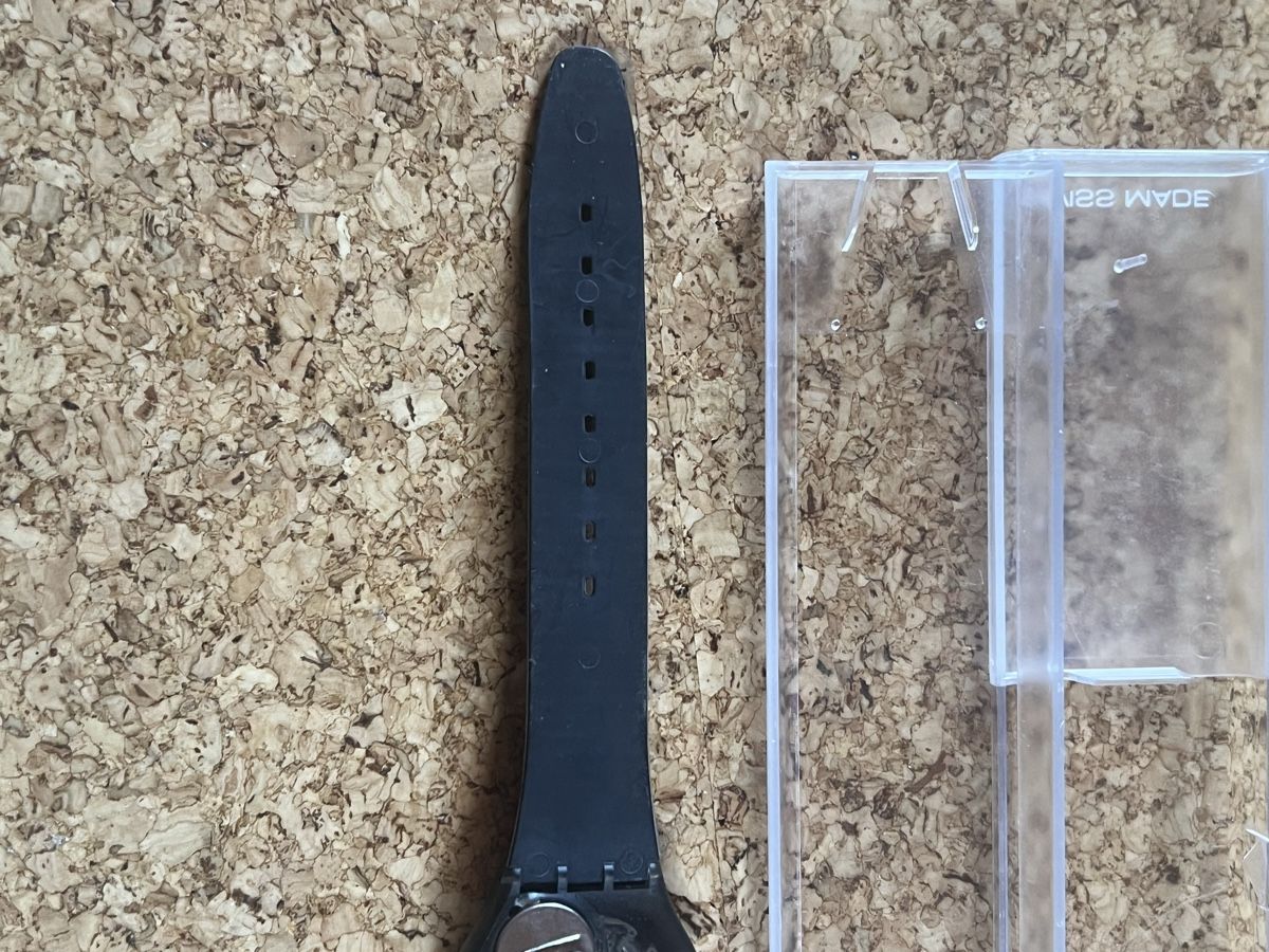 Swatch Orologi: Swatch Uhr schwarz  86 – Usato da Basel venduto da bellespirit 1