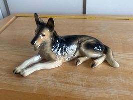 Keramik Figur Schäferhund liegend gebraucht guter Zustand