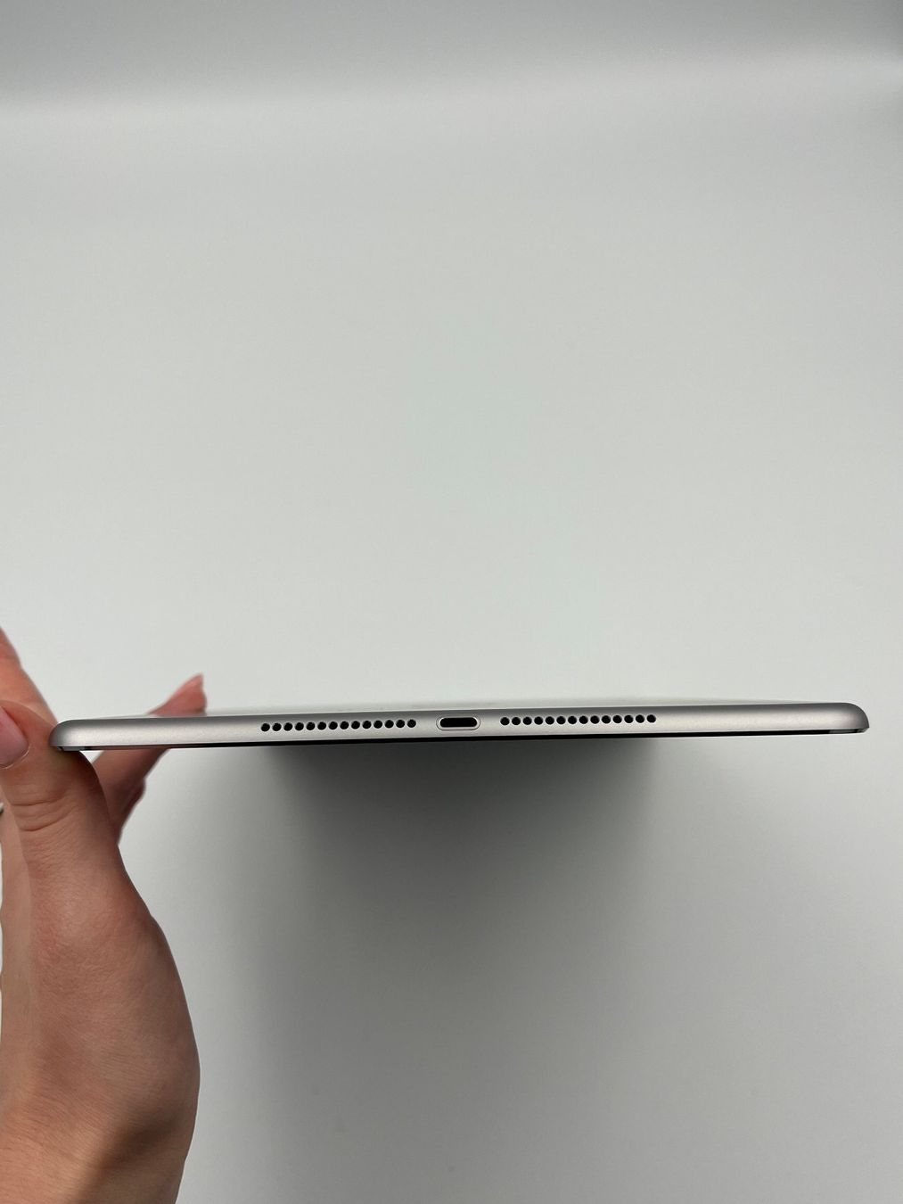 Apple Tablet PC: iPad Air 2 – Usato da Basel venduto da Xani 2