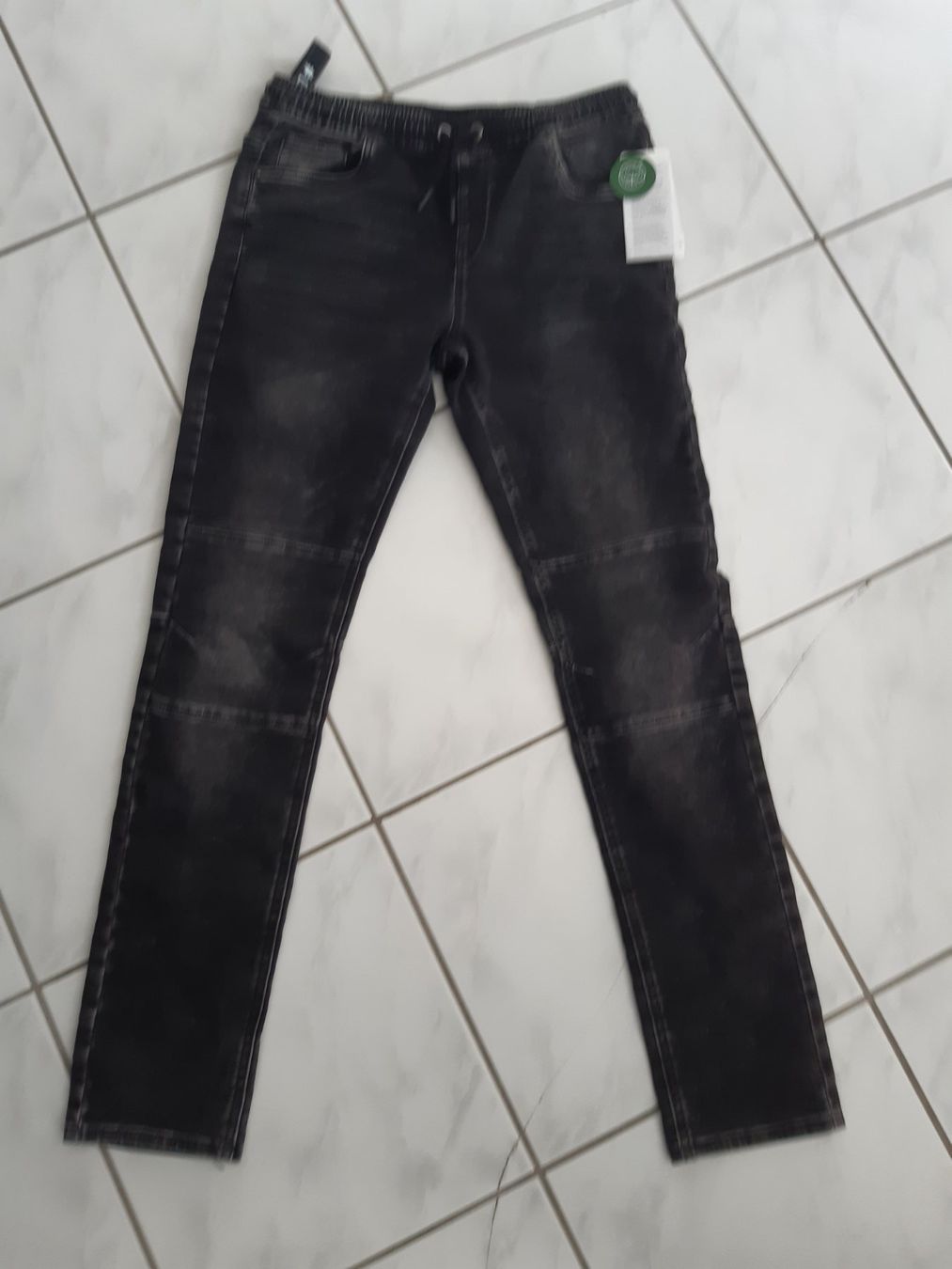 Jeans: Jeans Grösse 176 neu – Nuovo (secondo la descrizione) da Mülligen venduto da gipseli
