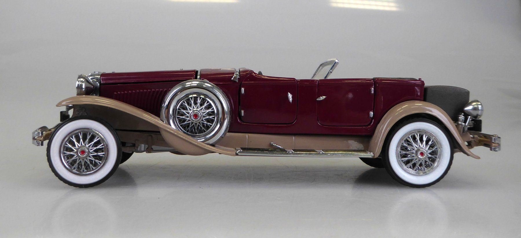 Modellini d'auto: Duesenberg J Derham Tourster Modellauto – Usato da Volketswil venduto da brockipfannenstil 2