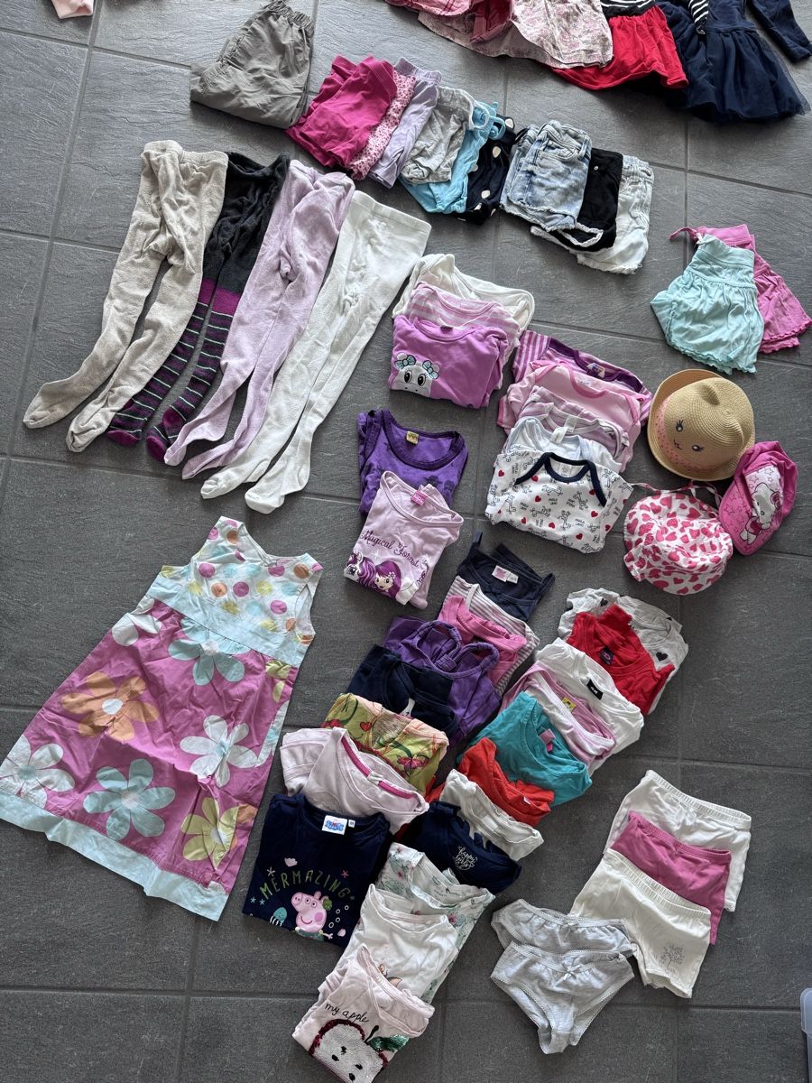 Lotti & Set di vestiti: Riesiges Kleiderpaket 98/104 – Usato da Muri AG venduto da Scorpion84 1