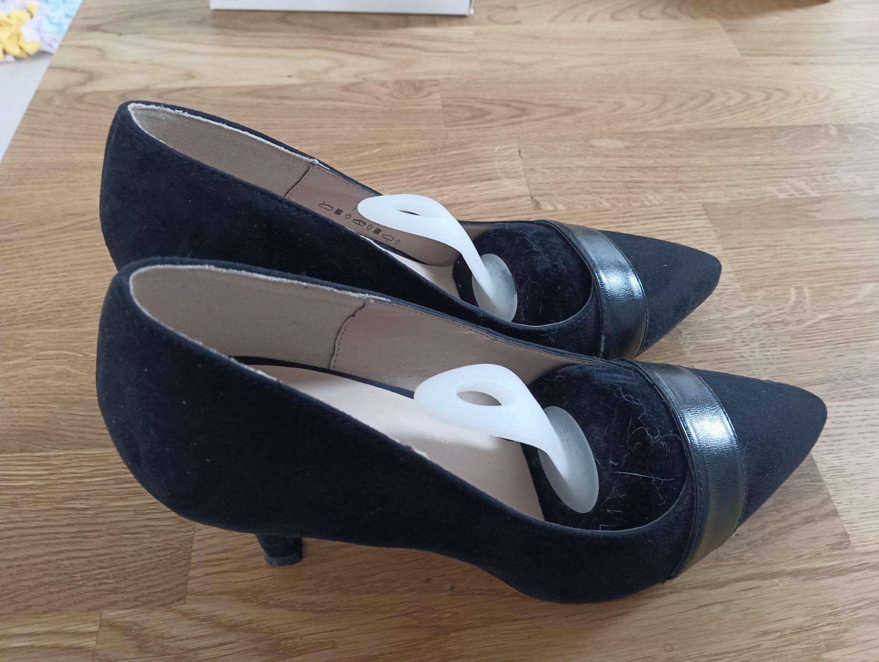 Damenschuhe: Schwarze Pumps Pesaro mit Absatz Gr. 37 – Gebraucht aus Schöfflisdorf von kin_2dp9 1