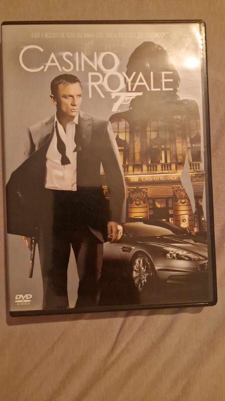 Tutti i DVDs: James Bond Casino Royale DVD 007 – Usato da Zürich venduto da kenobi90
