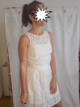 Robe Morgan taille 36fr dentelle blanche, ceinturée
