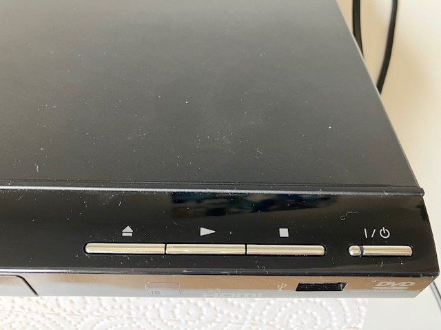 Sony Audio- & Mediensysteme: Sony DVD-Player DVP-SR760H – Gebraucht aus Solothurn von Zsusanna 1