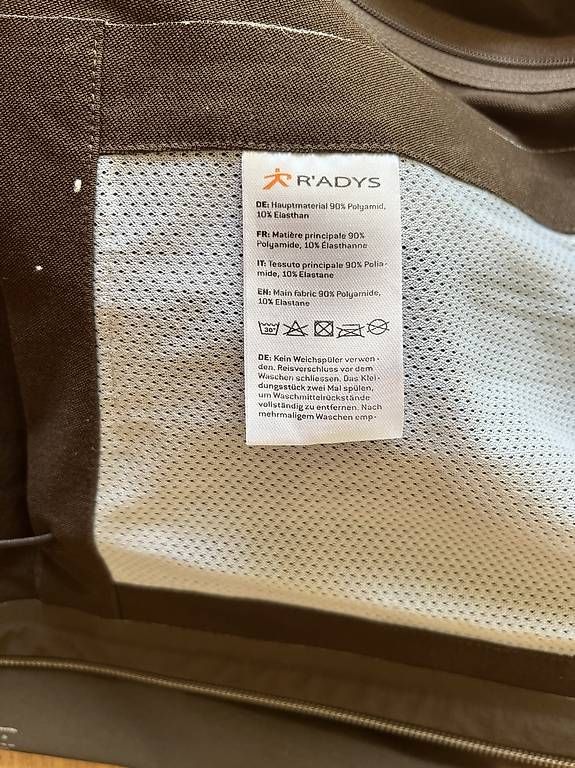Radys Giacche: Radys Hardshelljacke – Usato da Biel/Bienne venduto da g.vasine 1