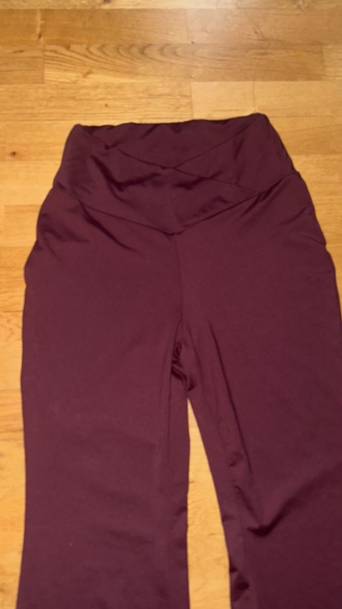 Hosen: Laufhose/Trainerhose 38 – Gebraucht aus Gümligen von morticiaaddams 1