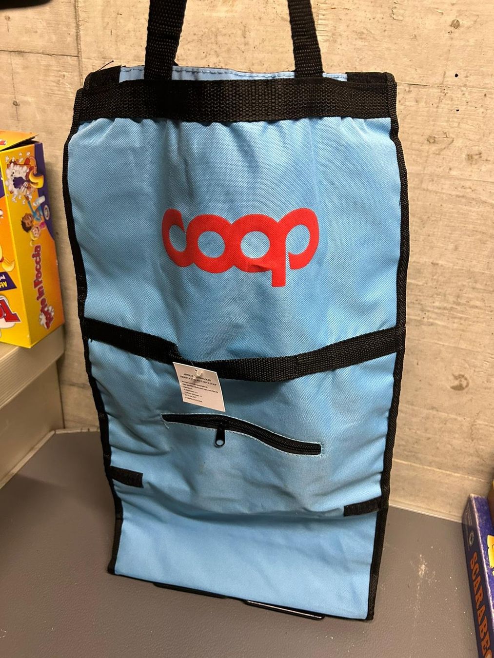 Sonstiges für Haushalt & Wohnen: Trolley pieghevole per la spesa Coop – Gebraucht aus Melano von H-Sara