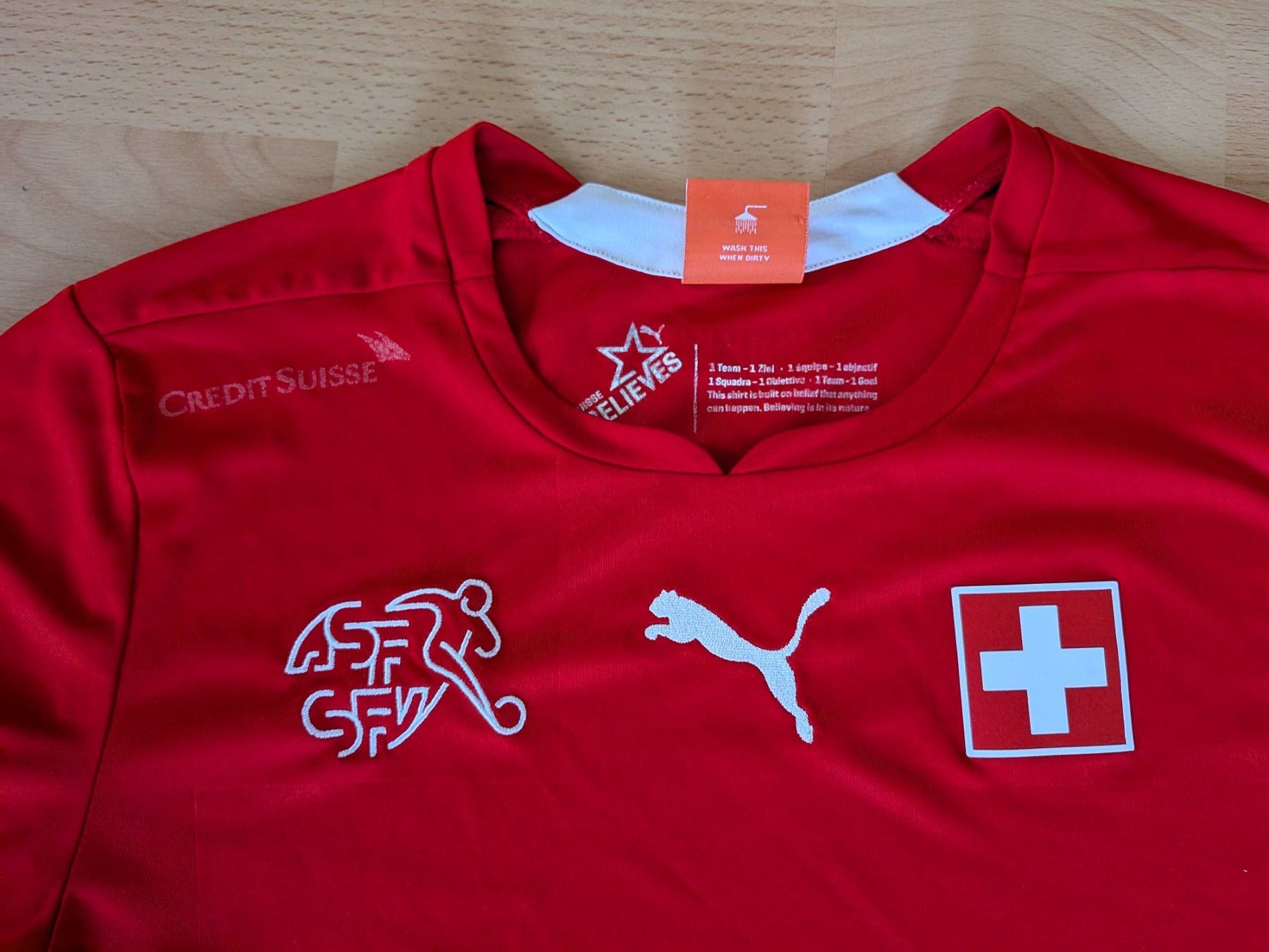 Puma Leibchen & Hosen: Trikot Schweizer Nationalmannschaft WM 2014 – Gebraucht aus Einsiedeln von pasuso 2