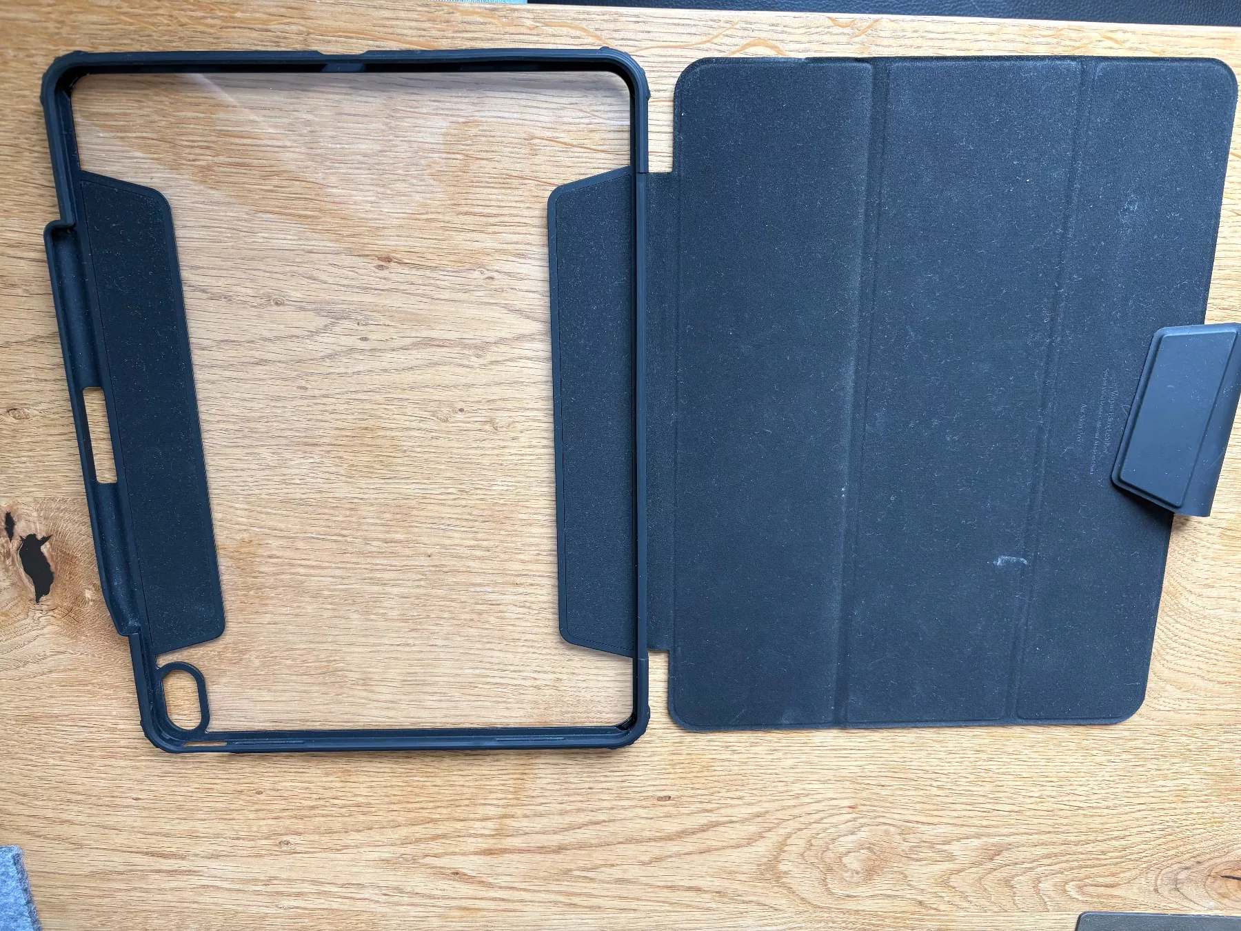 Covers & Borse: Ipad hülle – Usato da Langnau am Albis venduto da Javi8