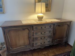 Vaisselier en bois massif style Louis XV