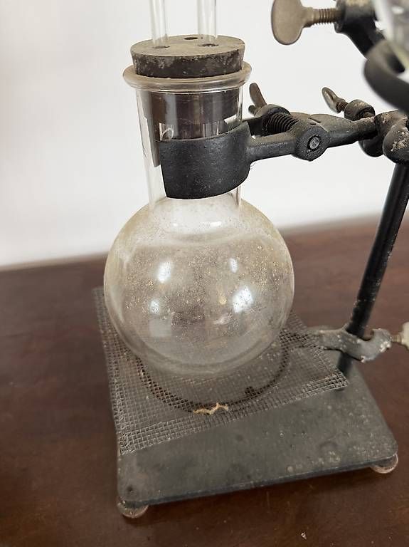 Bicchieri: Ancien laboratoire en verre – Usato da Arvillard (Salins) venduto da Taniguchi 1