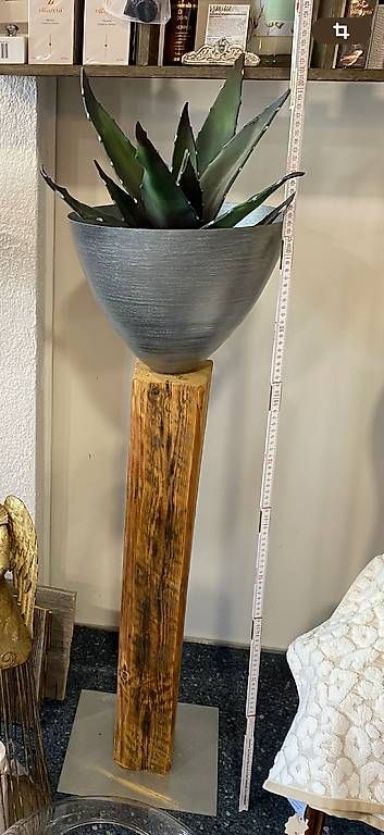 Tutte le decorazioni: Holzständer mit Schale und Kelch. – Usato da Schüpfheim venduto da ennasus67 2
