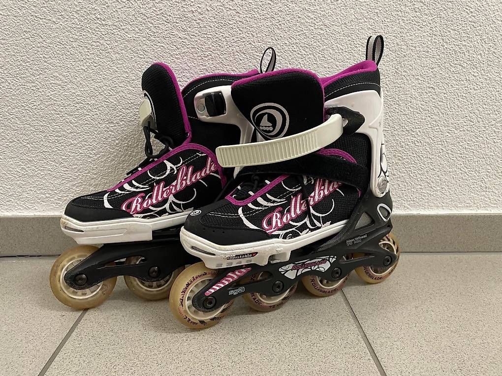 Patins à roul. & inline: Patin fille taille ajustable 33 /35.5 – D'occasion à Ependes FR par Dmisko11