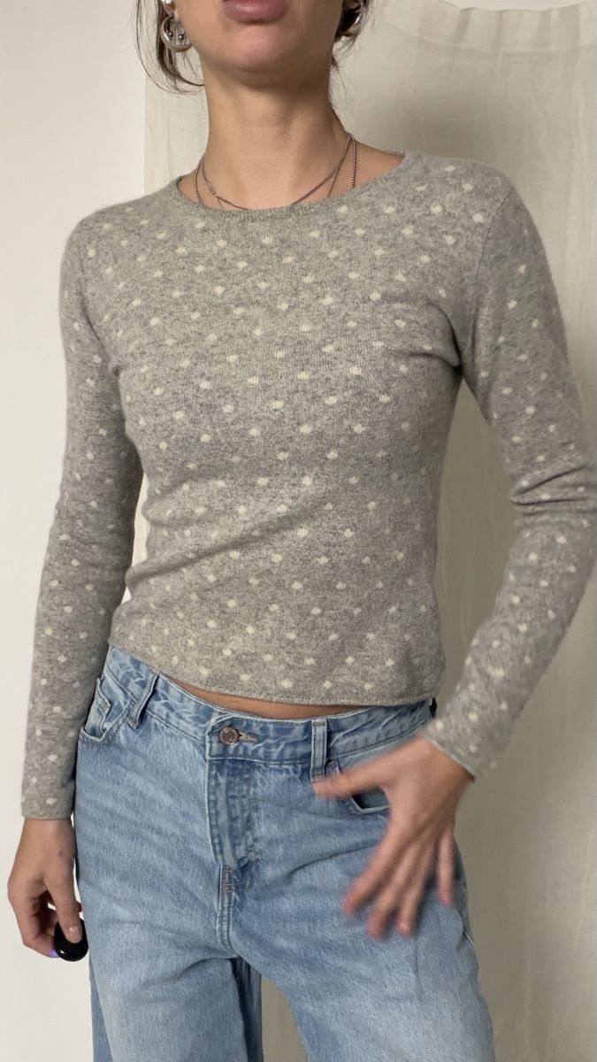 Maglioni & Felpe: Grey Polka Dot Long Sleeve Pullover Soft Knit Sweater – Usato da Knonau venduto da Grapesvintage 5