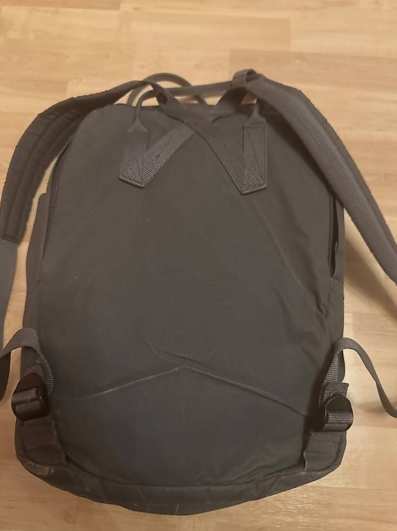 Zaini: Fjällraven Kanken Laptop – Usato da Buchs SG venduto da luk_bn8g 2