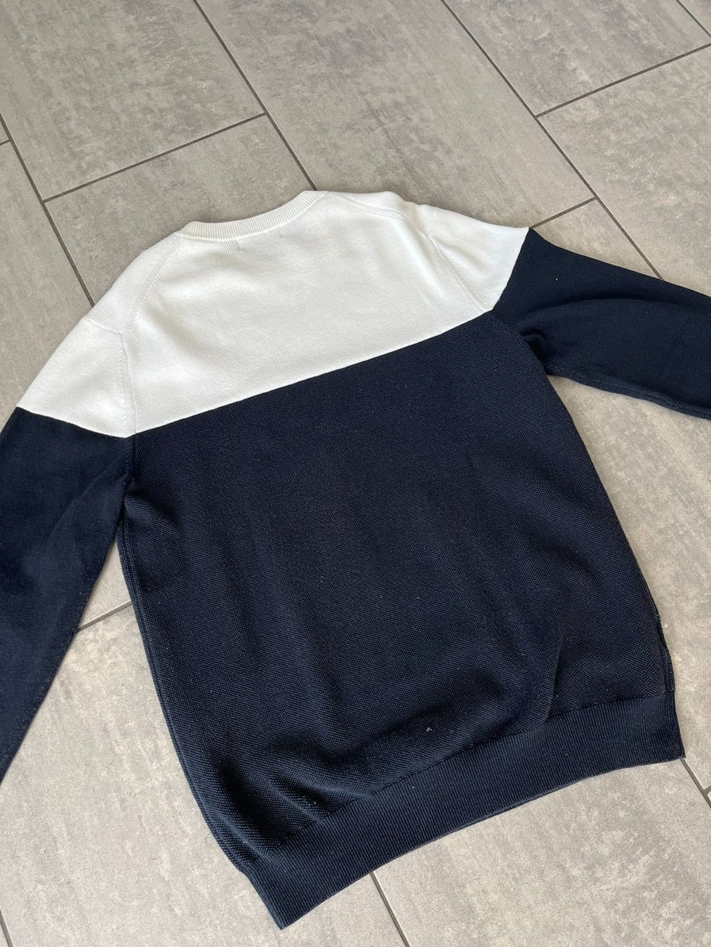 Fred Perry Pulls & Sweat-shirts: FRED PERRY Pullover Blau/Weiss – D'occasion à Otelfingen par Denis_ZH 1