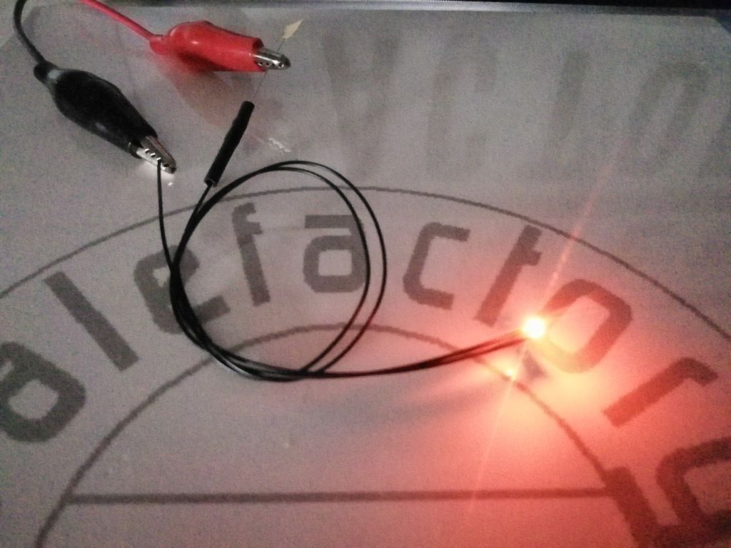 Componenti elettronici: Blink-SMD 0805 verkabelt, orange, 12V DC – Nuovo (secondo la descrizione) da Luzern venduto da Salefactory