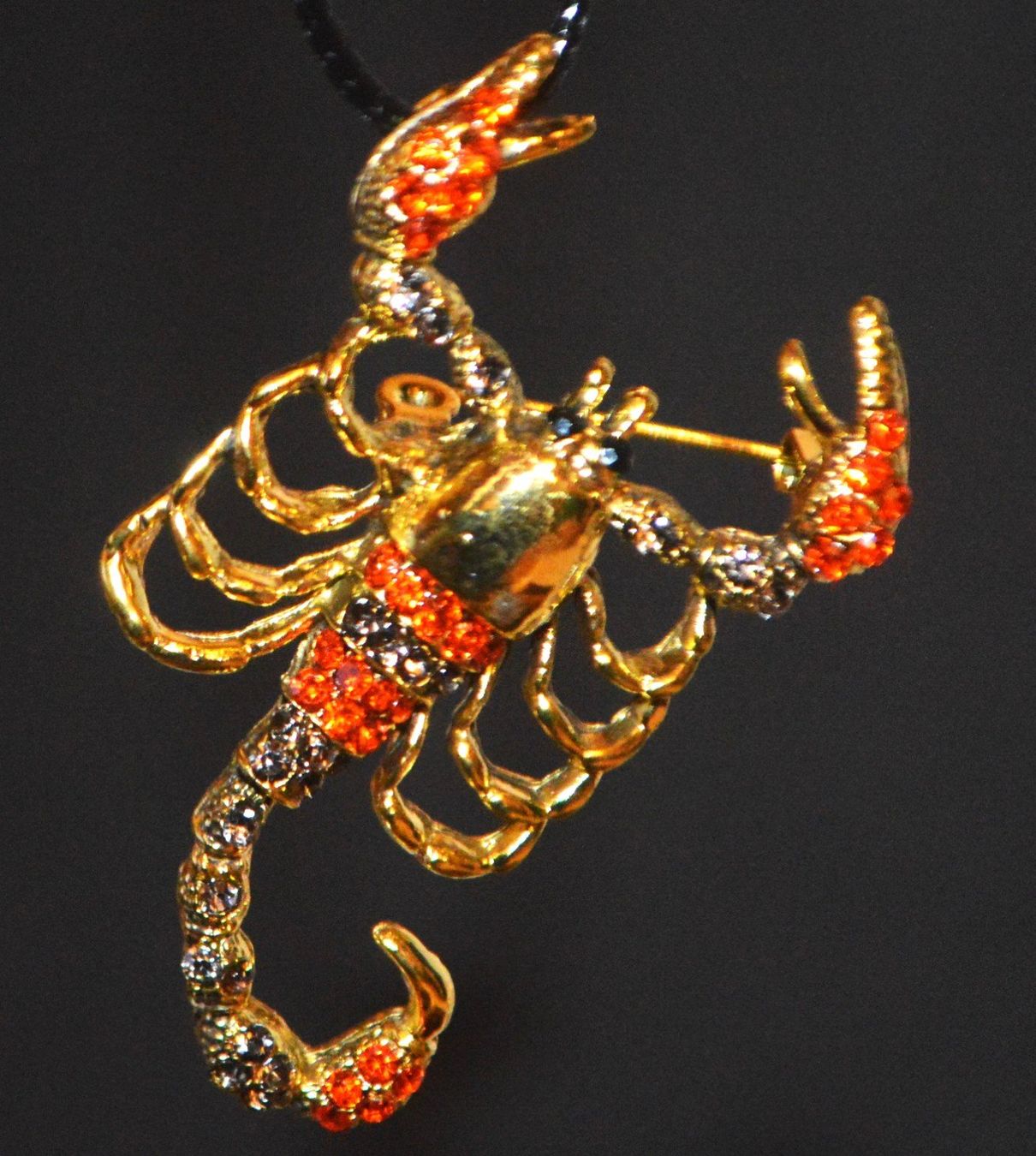 Broches & Aiguilles: Brosche oder Halskette L-6708 – Skorpion orange mit Strass – Neuf avec emballage d'origine à Goldiwil (Thun) par han_v5b7 1