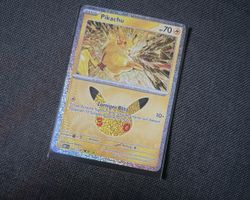 Pokémon Karte Pikachu Celebrations 030/030 / DE