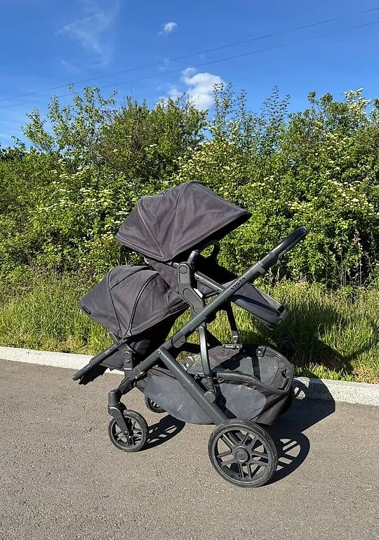 UPPAbaby Carrozzine: Uppababy Vista V2 – Usato da Hausen AG venduto da 1lo 4