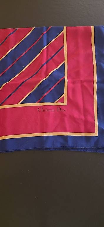 Foulard & Sciarpe: Foulard Dior – Usato da Saubraz venduto da Caly0