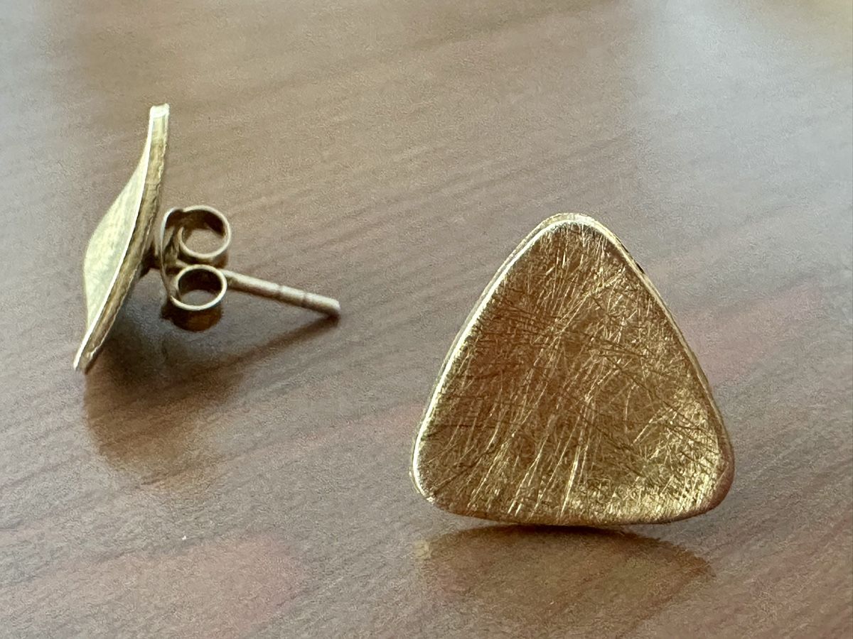 Sonstiger Schmuck: Gold Triangle Earrings Size Medium Used Condition – Gebraucht aus Zofingen von mar_k98t