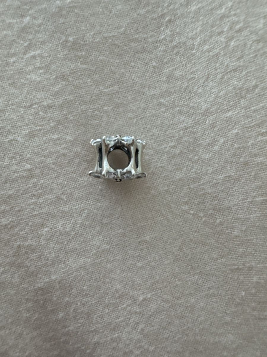 Pandora Ciondoli: Pandora Charm - Schneekristall – Usato da Bözberg venduto da eli_rz6q 1