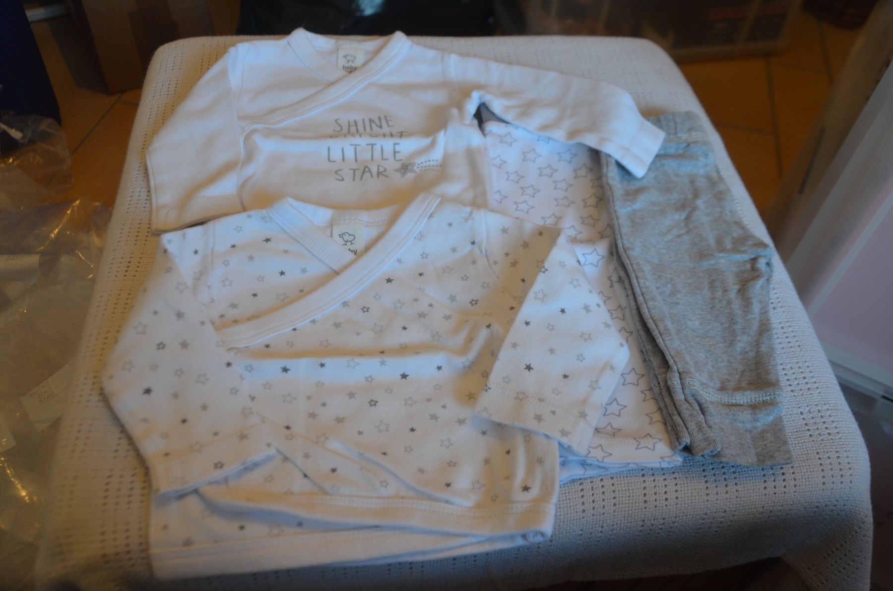 Lotti & Set di vestiti: TAILLE 62 - KLEIDERPAKET – Usato da Chiasso venduto da Dolly015 1