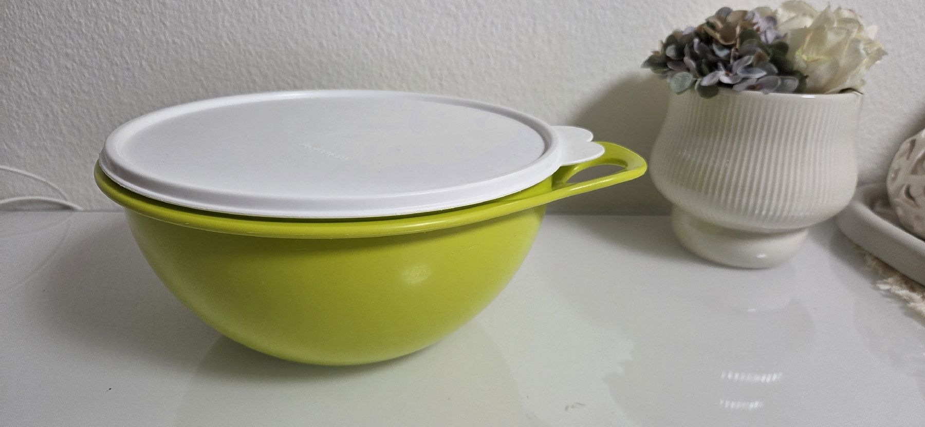 Tupperware Contenitori & Simili: Tupperware 2.75 l – Usato da Embrach venduto da Musti20