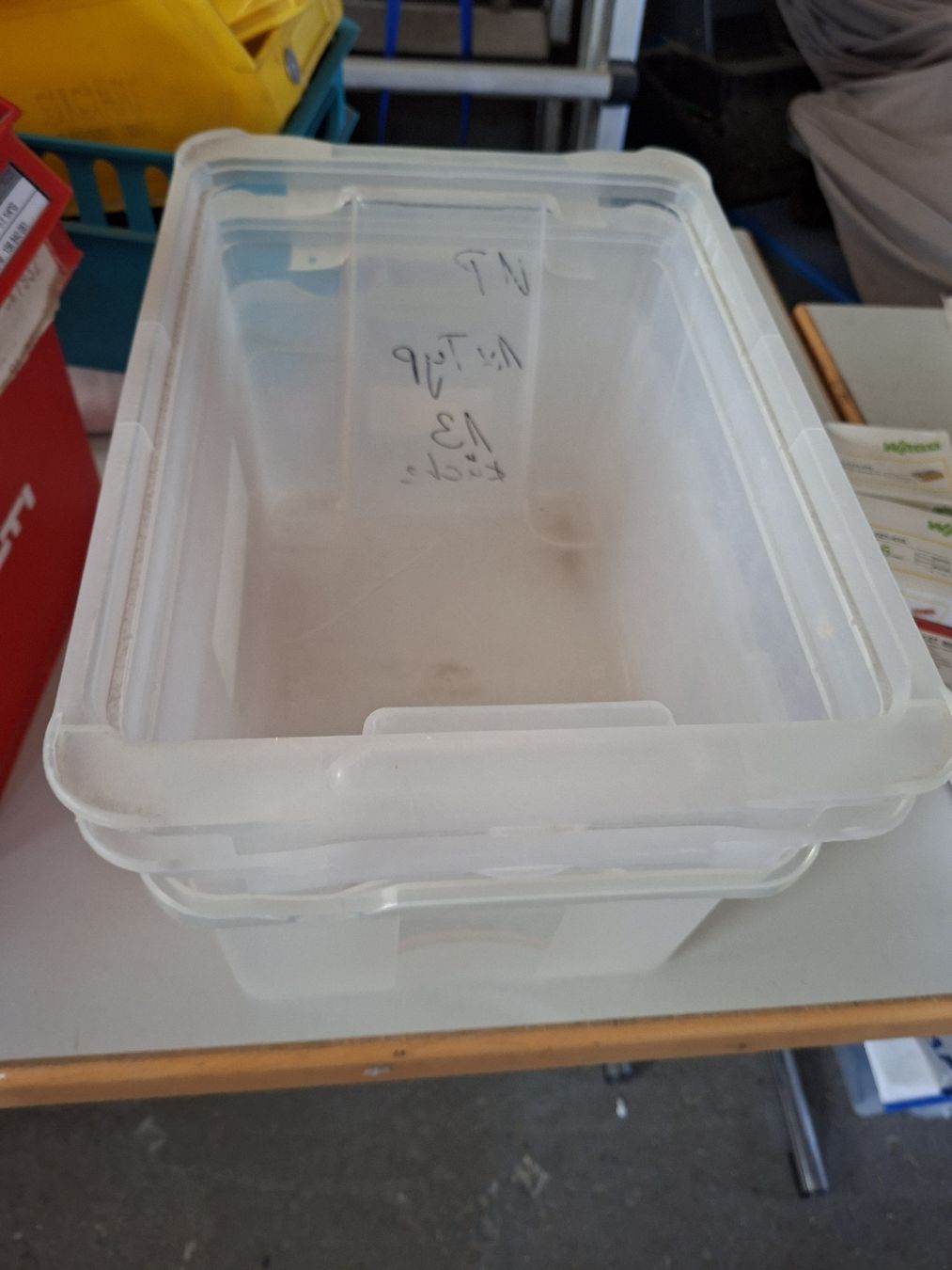 Contenitori & Simili: Sortiment Sichtlagerboxen diverse Farben gebraucht – Usato da Oberhasli venduto da Cortina 3