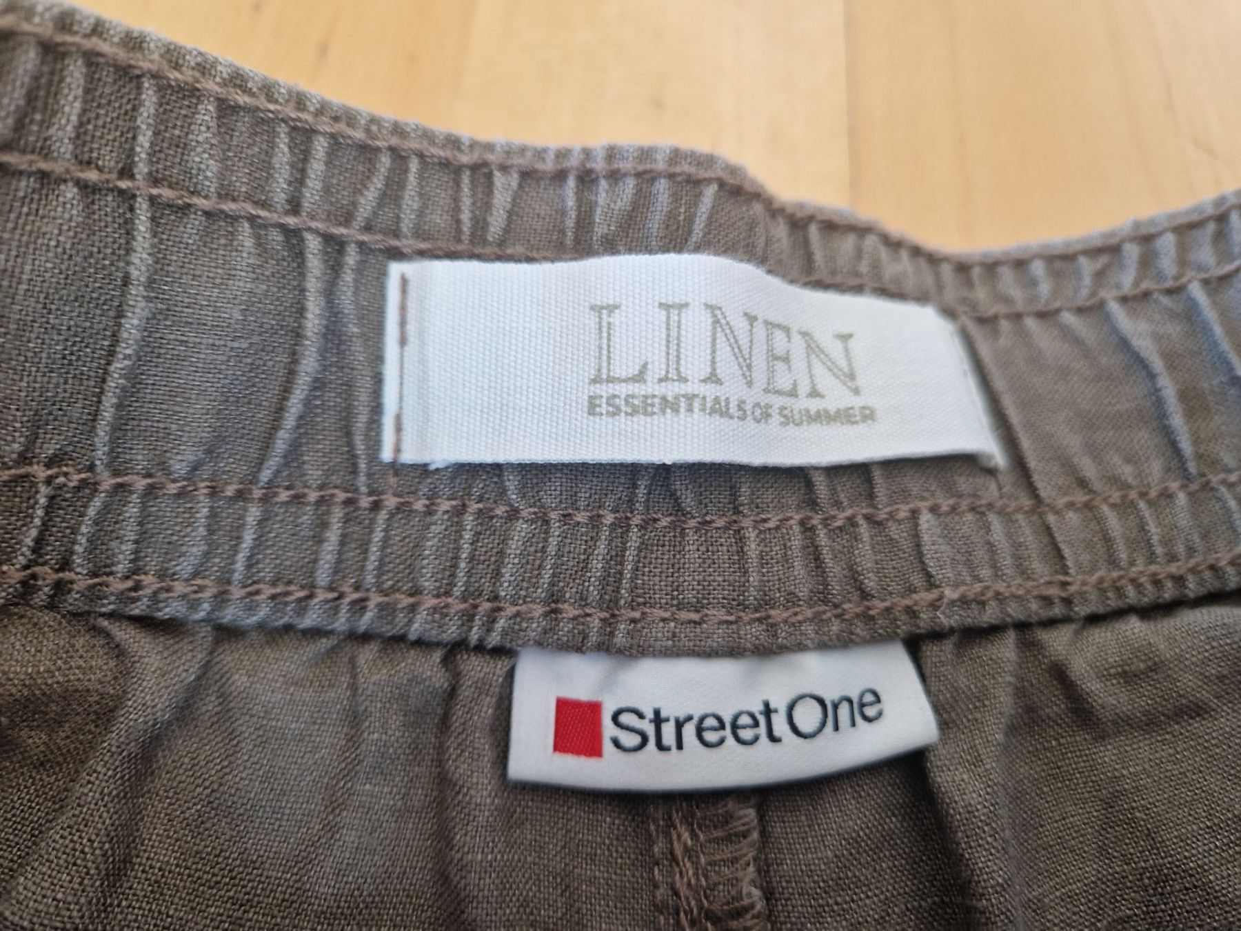 Pantaloni: StreetOne: Braune Leinenhose 7/8, Gr. 32 – Usato da Wittenbach venduto da Cgigi 2