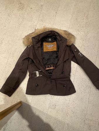 Winterjacke Bogner mit Echtpelzkragen, Grösse 36/38 M