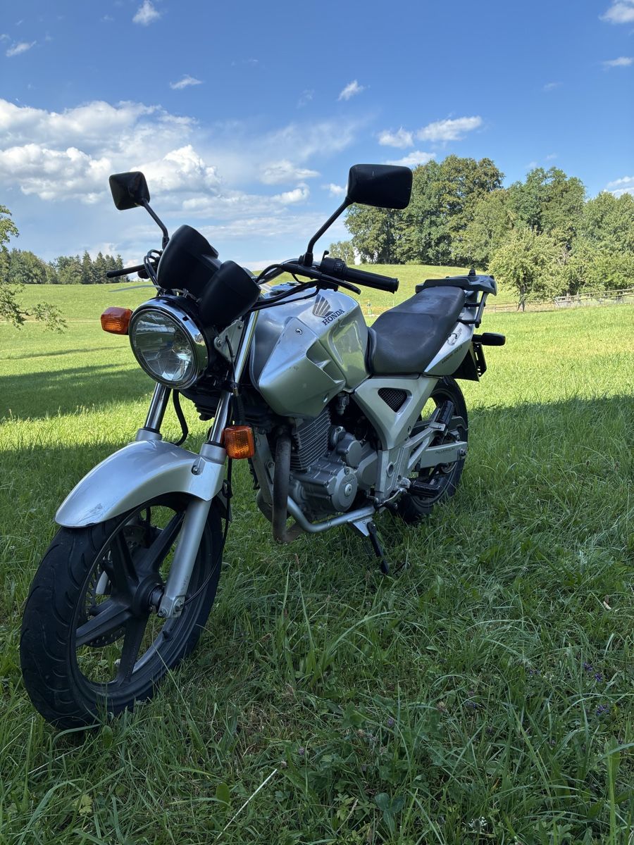 Honda Strada: Honda 250 – Usato da St. Gallen venduto da zx10r 3