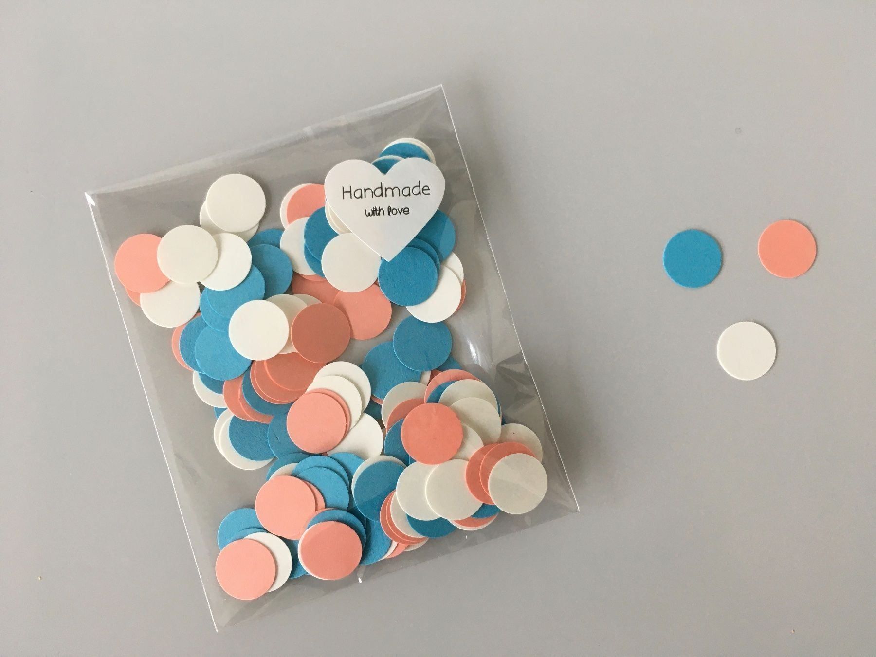 Tutte le decorazioni: Konfetti rund Deko - 180 Stück – Nuovo e nell'imballaggio originale da Zollikofen venduto da poppala