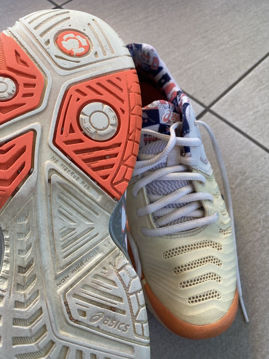 Asics Chaussures femmes: Asics gr37.5 – D'occasion à Dietikon par Tdaf33 1