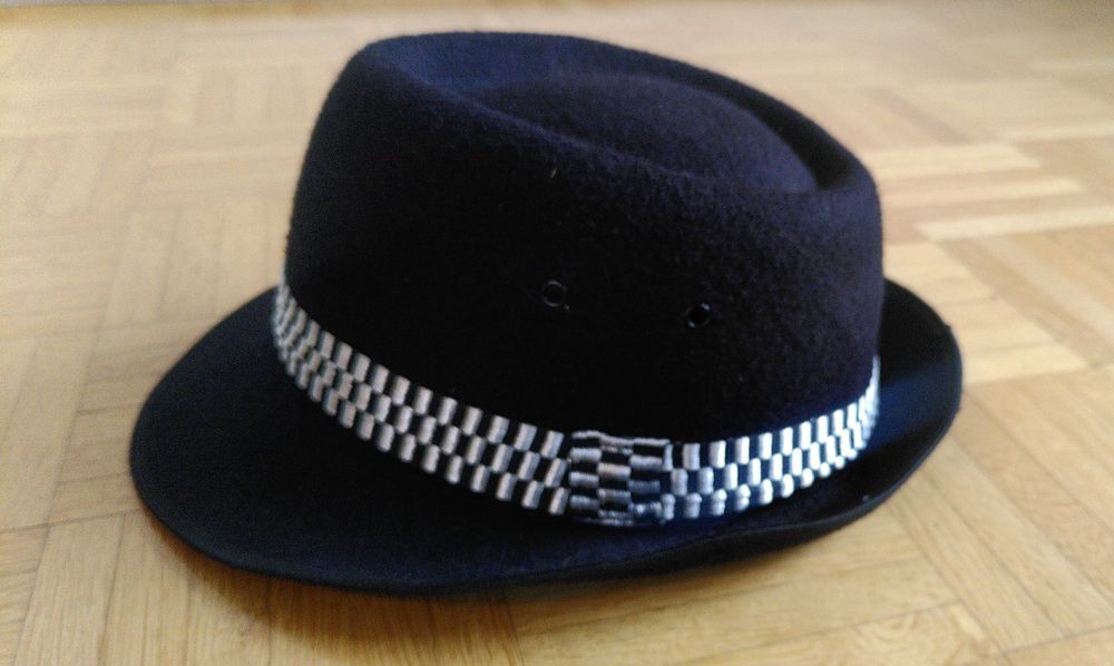 Polizeimütze Unisex Aus Polyester - Mit Kariertem Band & Abzeichen Für Kostümpartys, Halloween & Cosplay