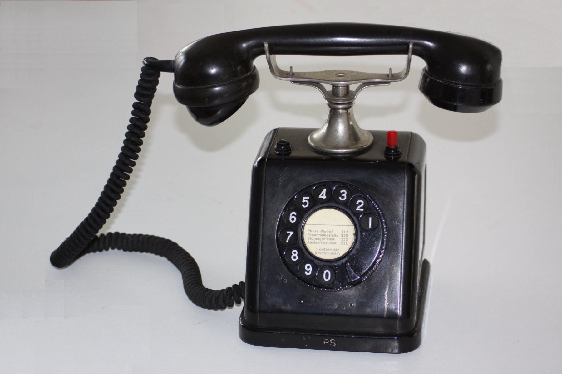 Téléphones: Telefon-Prüfstation Modell 27 – D'occasion à Baar par ben_vrx8
