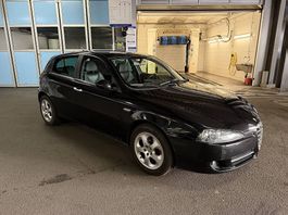 Alfa Romeo 147 1.9 16V TI