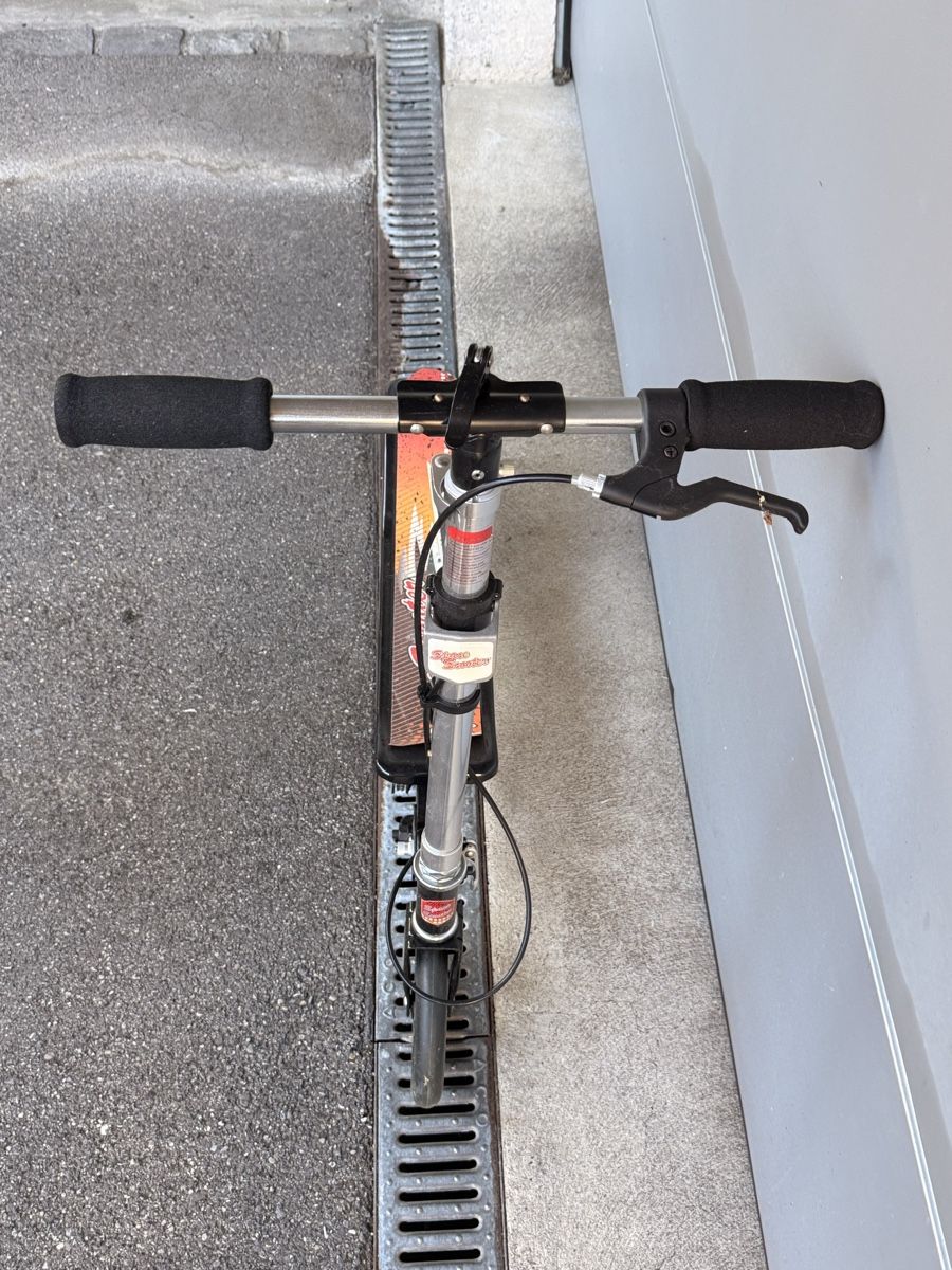Scooter: Space Scooter - Fun Summer Ride! Great Condition! – Usato da Erlenbach ZH venduto da Benio407 4