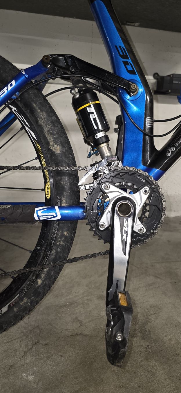 Scott Biciclette: 2 Carbon Mountainbikes Scott Lieferung ab 100.- – Usato da Zürich venduto da Toetsch 3