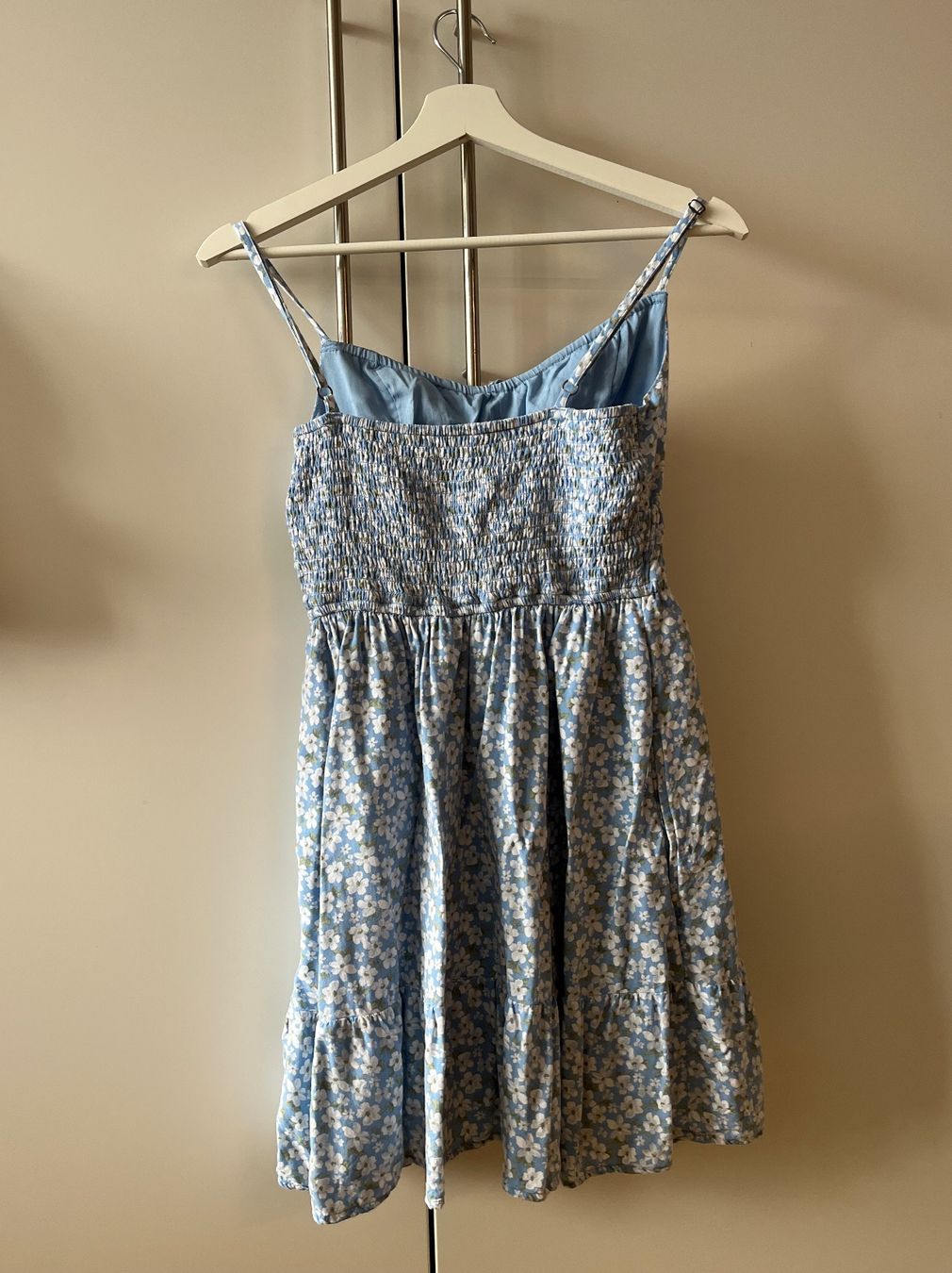 Hollister Vestiti: Sommerkleid mit Blumenmuster – Usato da Rain venduto da Rasala3 1