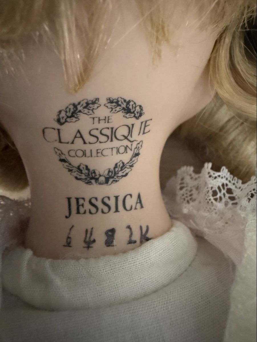 Bambole: Poupée de collection JESSICA – Usato da Vésenaz venduto da NORA1325 2