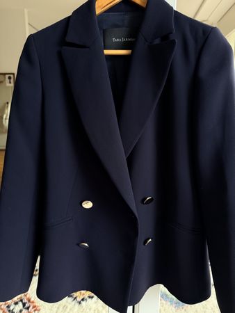 Blazer tara jarmon