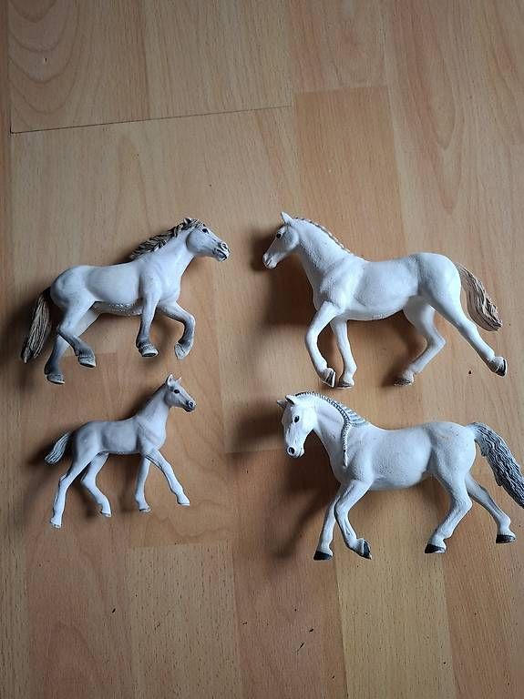 Giocattoli: Schleich – Usato da Glarus venduto da maya860